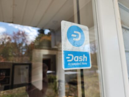 Dash Accepted Here Windows Stickers - Image 2